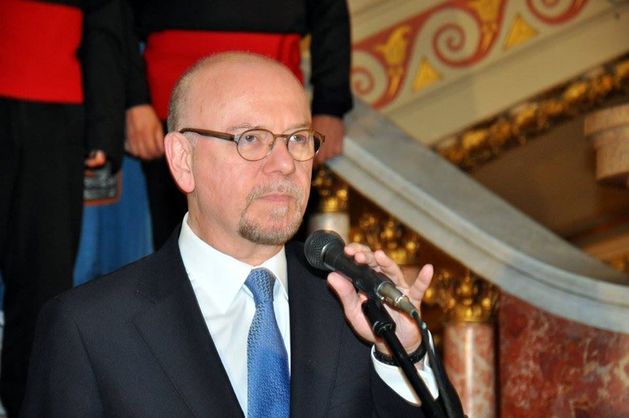 Ο Βασίλης Παπαδόπουλος στην Κομοτηνή | «Διπλωματία και ποίηση. Η περίπτωση του Γιώργου Σεφέρη» με τη «Γλώσσα ως όχημα πολιτισμού».